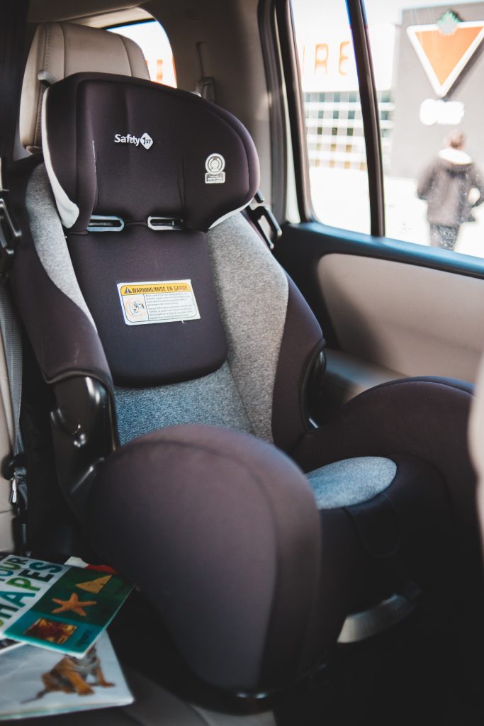 O que é e como funciona a base Isofix?